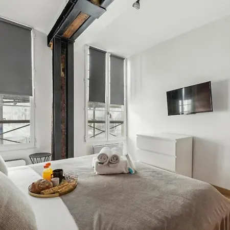 Apartment 375 Brady - Superbe A